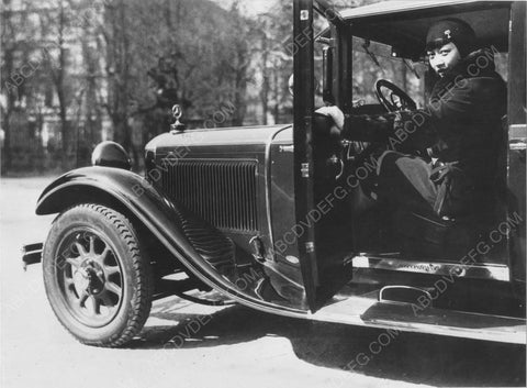 Anna May Wong behind the wheel of her new Mercedes Benz car 8b20-6588