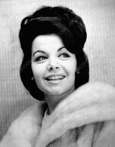 beautiful Annette Funicello portrait 8b20-6740