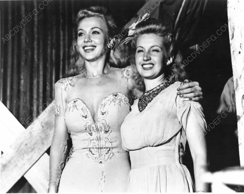 Carole Landis and her sister maybe 8b20-6874