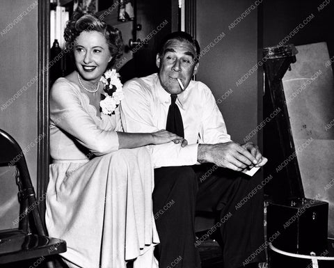 Barbara Stanwyck and Paul Douglas behind the scenes 8b20-7250