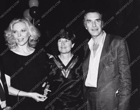 Barbara Bain Martin Landau out for evening 8b20-7264