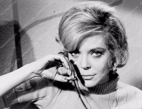 Barbara Bain portrait 8b20-7272