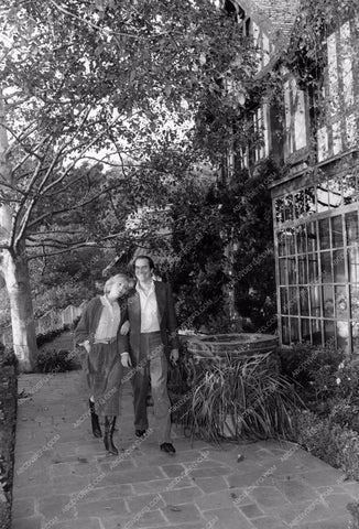 Barbara Bain Martin Landau at home 8b20-7278