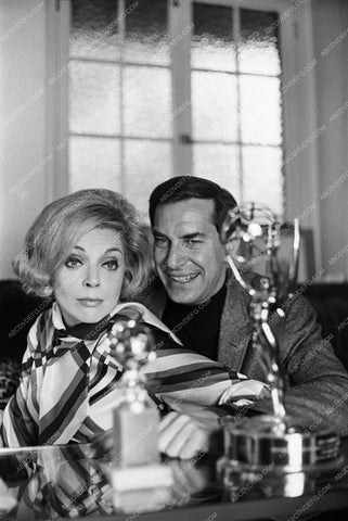 Barbara Bain Martin Landau at home 8b20-7282