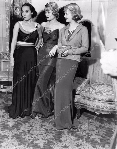 Dolores Del Rio Constance Bennett cool candid 8b20-7412