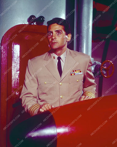 David Hedison in front of torpedo Tv Voyage to the Bottom of the Sea 8b20-7818