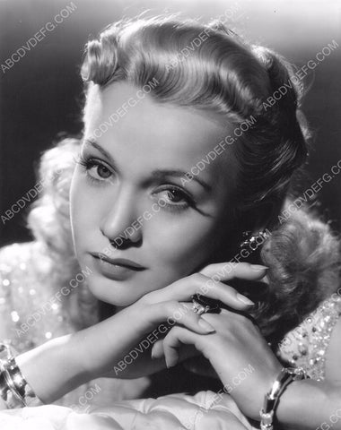 beautiful Carole Landis portrait 8b20-7891