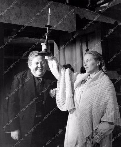Charles Laughton Brenda De Banzie film Hobson's Choice 8b20-7903