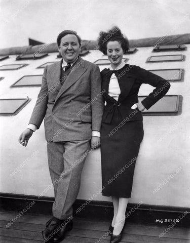 candid Charles Laughton Elsa Lanchester on odd shaped ship or boat 8b20-7917