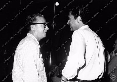 Dick Powell behind the scenes with someone 8b20-8188