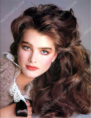 Brooke Shields glamour portrait 8b20-8398