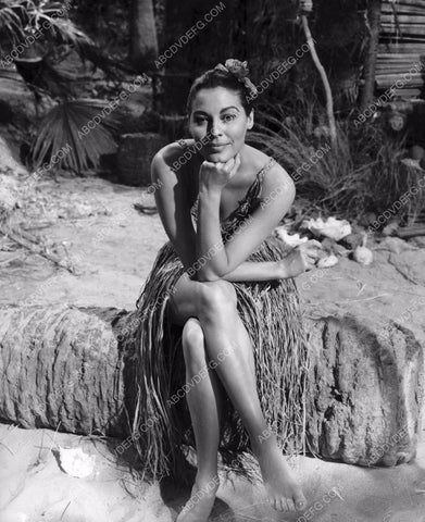 Ava Gardner in a grass skirt 8b20-8495