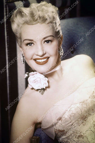 Betty Grable portrait 8b20-8895