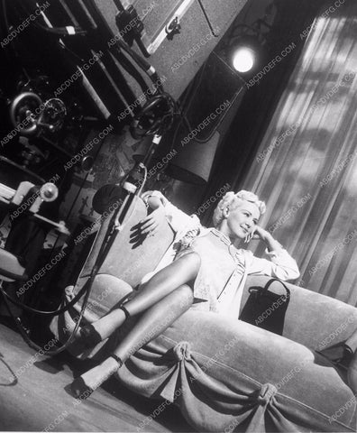 candid Betty Grable behind the scenes 8b20-8965