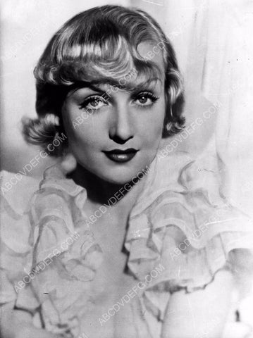 Carole Lombard portrait 8b20-9145