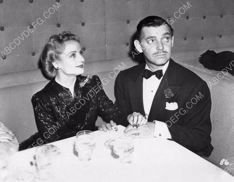 candid Carole Lombard Clark Gable out to dinner 8b20-9163