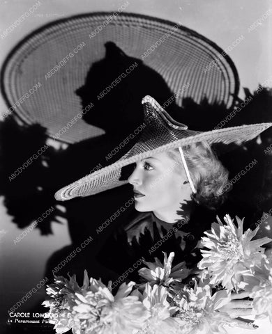 Carole Lombard in large hat portrait 8b20-9171