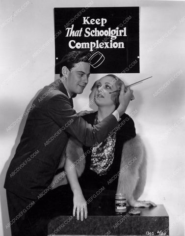 Carole Lombard plugs some makeup company 8b20-9245