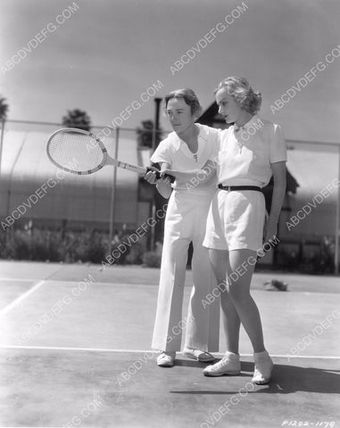Carole Lombard gets some tennis pointers 8b20-9256