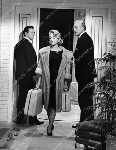 Bobby Darin Sandra Dee Cesar Romero film If a Man Answers 8b20-9319