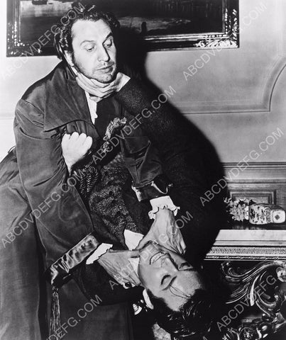 Vincent Price fights Glenn Langan film Dragonwyck 8b20-9812