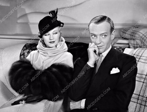 Ginger Rogers eyeballs Fred Astaire film Roberta 8b20-9948