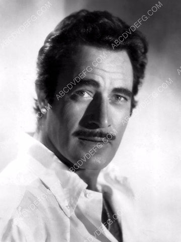 suave Gilbert Roland portrait 8b20-9996