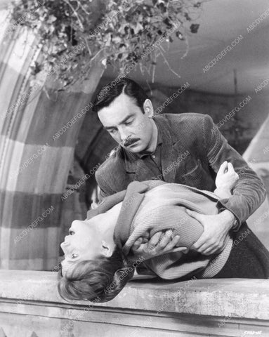Julie Harris Richard Johnson classic horror film The Haunting haunt-05