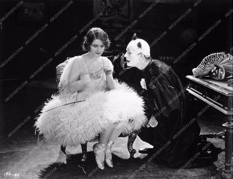 Lon Chaney Norma Shearer John Gilbert silent He Who Gets Slapped hwgs810-46