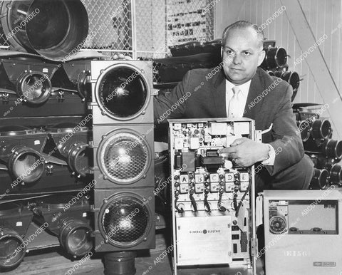 crp-00024 S.S. Taylor displays traffic light inner workings radio tone receiver and other stuff crp-00024