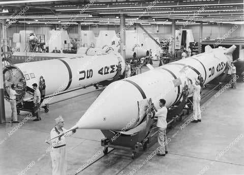 crp-029 1957 news photo military science Chrysler Corp ready to deliver new missile system crp-029
