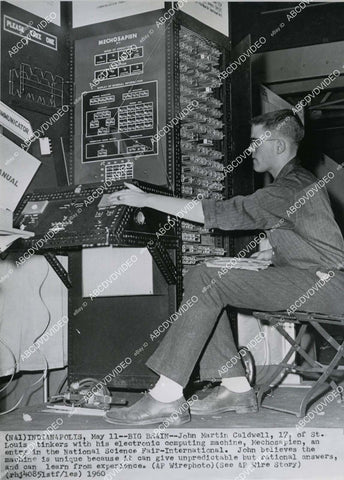 crp-00031 news photo computer science in 1960 John M Cladwell Mechosapien thinking computer National Science Fair crp-00031