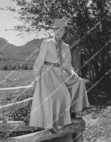 crp-082 Ranch Beauty Barbara Britton film Gunfighters crp-082