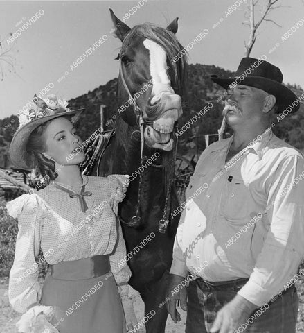 crp-092 Barbara Britton horse and wrangler I think crp-092