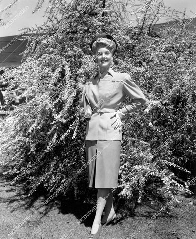 crp-10019 1943 Ann Savage models new fashion at Columbia Studios crp-10019