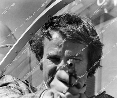 crp-10073 1975 Joe Don Baker taking aim film Mitchell crp-10073