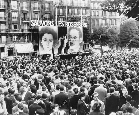 crp-01022 1953 protestors on behalf soviet spies Julius & Ethel Rosenberg crp-01022