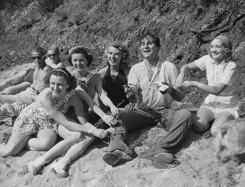 crp-1028 1937 Malibu Lake Calif Henry Wilcoxon, Mona Renwick, Mrs Ted Magee, Grace Bradley, Marian March Beach Party crp-1028