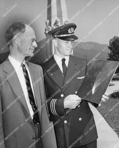 crp-01034 1940's pilot Peter Cherbak, Clarence Cleminshaw Griffith Park Observatory discovers new comet crp-01034