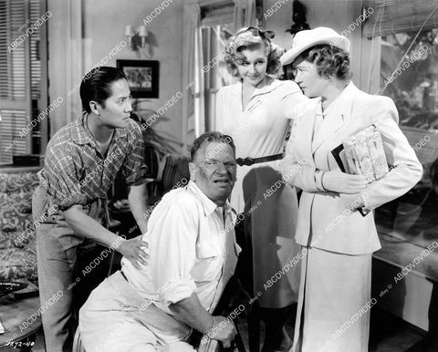 crp-10386 1943 Wallace Beery, Keye Luke, Marilyn Maxwell, Fay Bainter film Salute to the Marines crp-10386