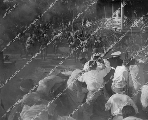 crp-10389 1943 photo Filipino volunteers defend their village film Salute to the Marines crp-10389
