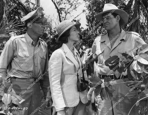 crp-10675 1952 Robert Bray, Jean Byron in pith helmet & Johnny Weissmuller Jungle Jim film Voodoo Tiger crp-10675