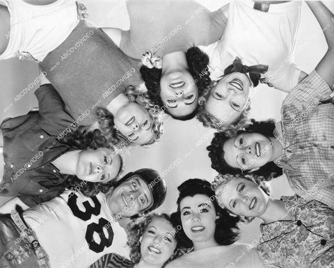 crp-10852 1938 Joe Penner, June Travis babes in football huddle Toddy Peterson, Suzanne Ridgway film Mr Doodle Kicks Off crp-10852