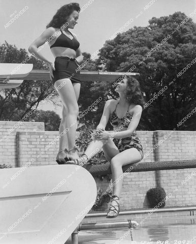 crp-10884 1947 babes in swimwear Doris Houck, Dusty Anderson on diving board crp-10884