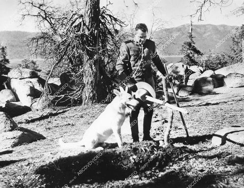 crp-10890 1953 Chinook the Dog, RCMP Kirby Grant film Northern Patrol crp-10890