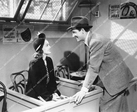 crp-11468 1941 Ellen Drew, Robert Paige film The Monster and the Lady crp-11468
