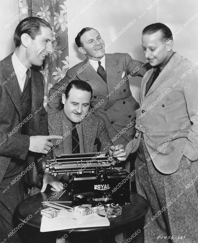 crp-11532 1938 George Burns w writers Bill Burns, John Medbury, Harvey Helm keeping Gracie dumb crp-11532