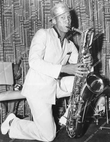 crp-11551 1936 Olympic legend Jesse Owens w his saxaphone before going to Berlin crp-11551