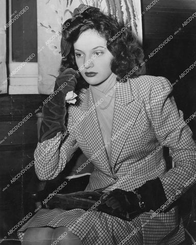 crp-11651 1944 news photo dancer Caprice Capron in court after assault by an officer in Santa Ana Calif crp-11651