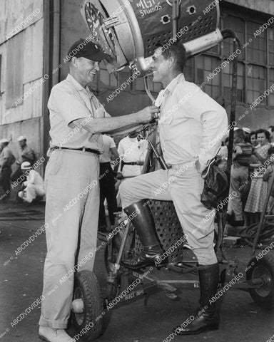 crp-01172 1956 Adm John Dale Price checks uniform of Ken Curtis on set film The Wings of Eagles crp-01172